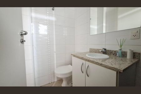 Apartamento para alugar com 72m², 2 quartos e 2 vagas Apartamento para alugar com 72m², 2 quartos e 2 vagasBanheiro 2