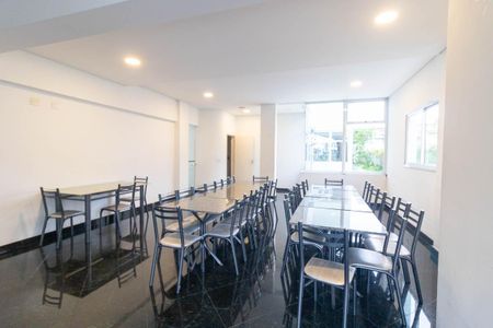 Apartamento para alugar com 72m², 2 quartos e 2 vagas Apartamento para alugar com 72m², 2 quartos e 2 vagasÁrea comum - Salão de festas
