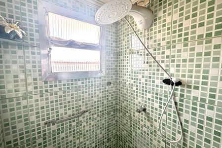 Apartamento à venda com 48m², 2 quartos e 1 vaga Apartamento à venda com 48m², 2 quartos e 1 vagaBanheiro