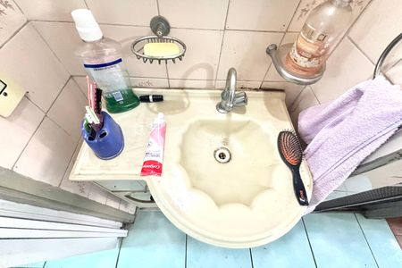 Apartamento à venda com 48m², 2 quartos e 1 vaga Apartamento à venda com 48m², 2 quartos e 1 vagaBanheiro