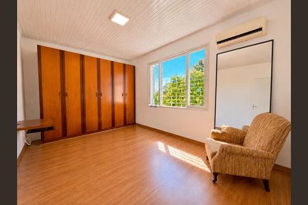Quarto de casa para alugar com 3 quartos, 180m² em Trindade, Florianópolis