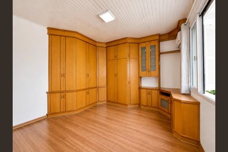 Casa para alugar com 180m², 3 quartos e 1 vaga Casa para alugar com 180m², 3 quartos e 1 vagaQuarto