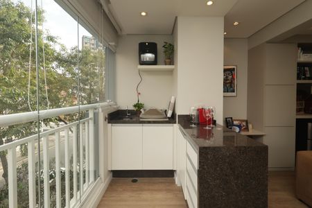 Apartamento à venda com 70m², 1 quarto e 2 vagasChurrasqueira