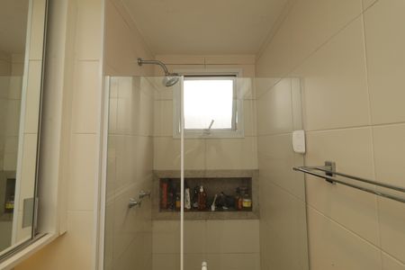 Apartamento à venda com 70m², 1 quarto e 2 vagasBanheiro da Suíte