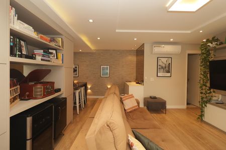 Apartamento à venda com 70m², 1 quarto e 2 vagasSala
