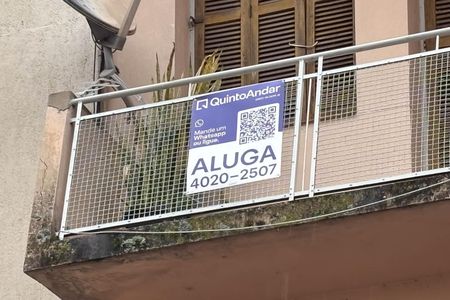 Apartamento para alugar com 55m², 3 quartos e sem vaga Apartamento para alugar com 55m², 3 quartos e sem vagaPlaca
