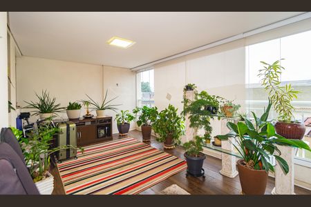 Apartamento à venda com 148m², 4 quartos e 2 vagas Apartamento à venda com 148m², 4 quartos e 2 vagasVaranda