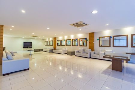 Apartamento à venda com 148m², 4 quartos e 2 vagas Apartamento à venda com 148m², 4 quartos e 2 vagasSalão de Festas
