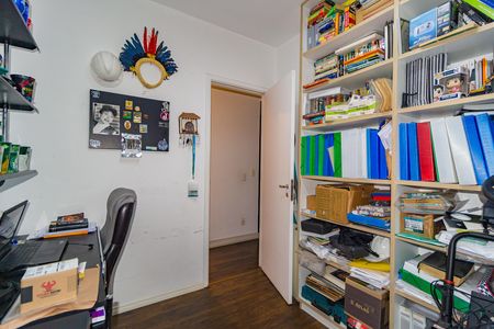 Apartamento à venda com 148m², 4 quartos e 2 vagas Apartamento à venda com 148m², 4 quartos e 2 vagasQuarto 1