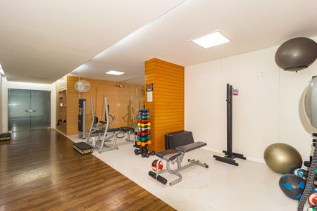 Apartamento à venda com 148m², 4 quartos e 2 vagas Apartamento à venda com 148m², 4 quartos e 2 vagasAcademia