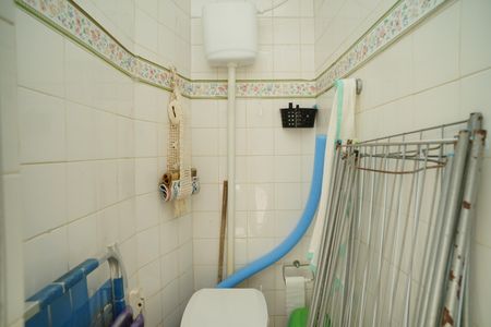 Apartamento para alugar com 109m², 2 quartos e 1 vaga Apartamento para alugar com 109m², 2 quartos e 1 vagaBanheiro de serviço