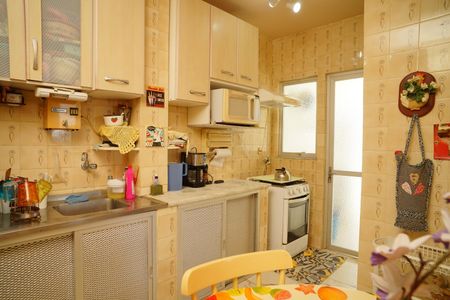 Apartamento para alugar com 109m², 2 quartos e 1 vaga Apartamento para alugar com 109m², 2 quartos e 1 vagaCozinha