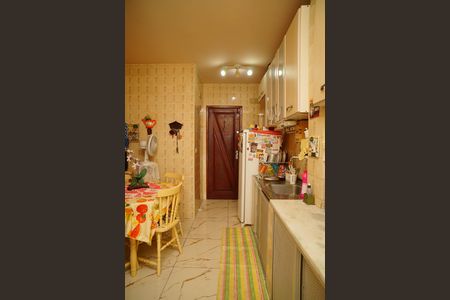 Apartamento para alugar com 109m², 2 quartos e 1 vaga Apartamento para alugar com 109m², 2 quartos e 1 vagaCozinha