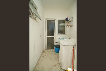 Área de Serviço de apartamento para alugar com 2 quartos, 109m² em Zacarias, Maricá