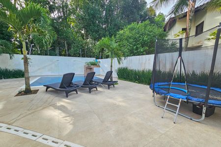 Casa de condomínio para alugar com 450m², 4 quartos e 2 vagas