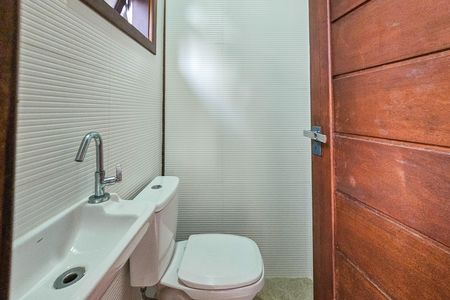 Casa de condomínio para alugar com 450m², 4 quartos e 2 vagas