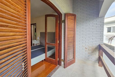 Casa de condomínio para alugar com 450m², 4 quartos e 2 vagas