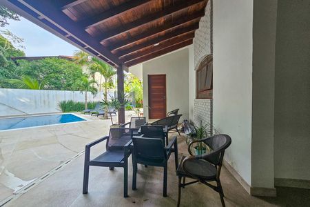 Casa de condomínio para alugar com 450m², 4 quartos e 2 vagas