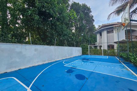 Casa de condomínio para alugar com 450m², 4 quartos e 2 vagas