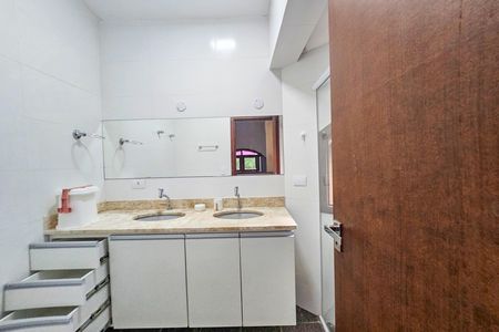 Casa de condomínio para alugar com 450m², 4 quartos e 2 vagas