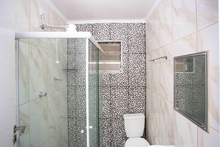Banheiro de casa para alugar com 1 quarto, 32m² em Centro, Diadema