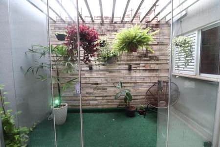 Jardim de Inverno de casa para alugar com 3 quartos, 170m² em Santa Luzia, Uberlândia