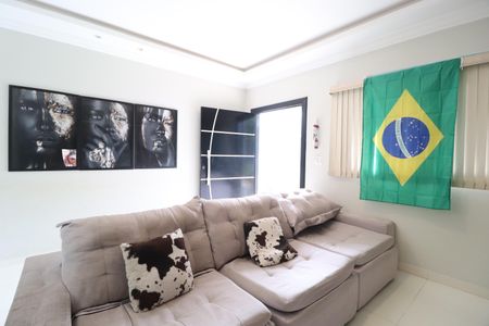Casa para alugar com 170m², 3 quartos e 4 vagasSala