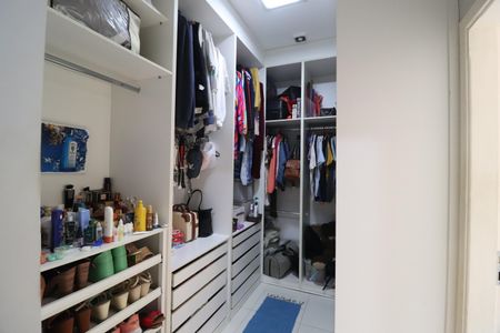 Casa para alugar com 170m², 3 quartos e 4 vagasQuarto 3 - Suíte - Closet