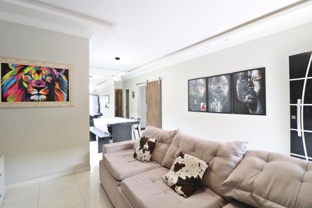 Casa para alugar com 170m², 3 quartos e 4 vagasSala