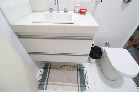 Casa para alugar com 170m², 3 quartos e 4 vagasBanheiro Social