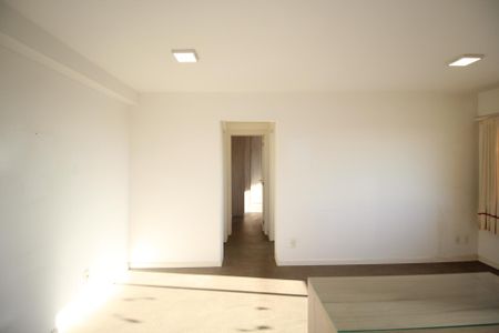Sala de apartamento para alugar com 2 quartos, 50m² em Humaitá, Porto Alegre