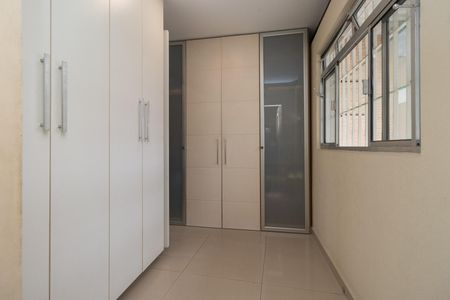 Casa para alugar com 350m², 8 quartos e 3 vagas Casa para alugar com 350m², 8 quartos e 3 vagasCloset