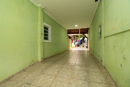 Garagem de casa à venda com 8 quartos, 350m² em Jardim Catarina, São Paulo