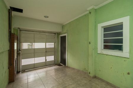 Garagem de casa à venda com 8 quartos, 350m² em Jardim Catarina, São Paulo