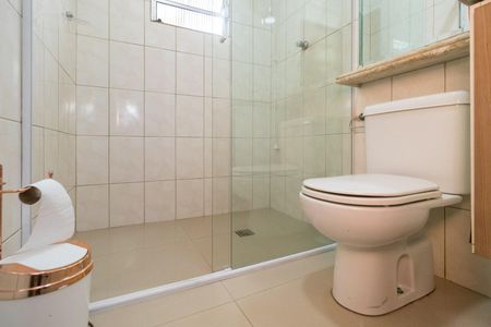 Casa para alugar com 350m², 8 quartos e 3 vagas Casa para alugar com 350m², 8 quartos e 3 vagasBanheiro Social
