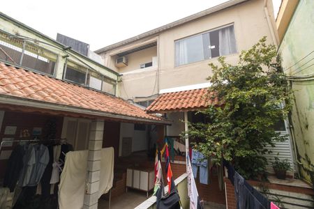 Casa para alugar com 350m², 8 quartos e 3 vagas Casa para alugar com 350m², 8 quartos e 3 vagasVista externa das casas
