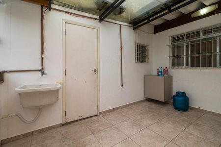 Casa para alugar com 350m², 8 quartos e 3 vagas Casa para alugar com 350m², 8 quartos e 3 vagasÁrea de Serviço