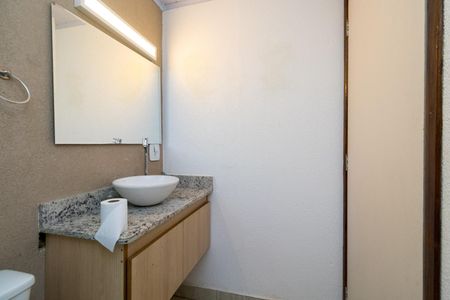 Casa para alugar com 350m², 8 quartos e 3 vagas Casa para alugar com 350m², 8 quartos e 3 vagasBanheiro da Suíte 2