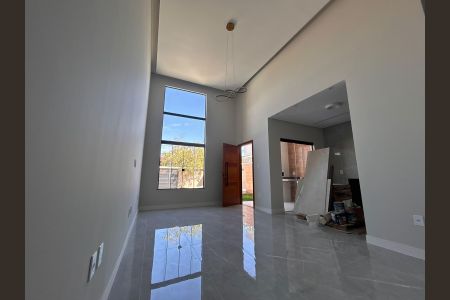 Casa para alugar com 90m², 3 quartos e 2 vagas Casa para alugar com 90m², 3 quartos e 2 vagasSala