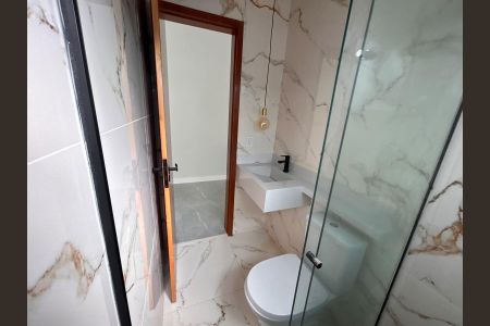 Casa para alugar com 90m², 3 quartos e 2 vagas Casa para alugar com 90m², 3 quartos e 2 vagasBanheiro