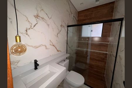 Casa para alugar com 90m², 3 quartos e 2 vagas Casa para alugar com 90m², 3 quartos e 2 vagasBanheiro