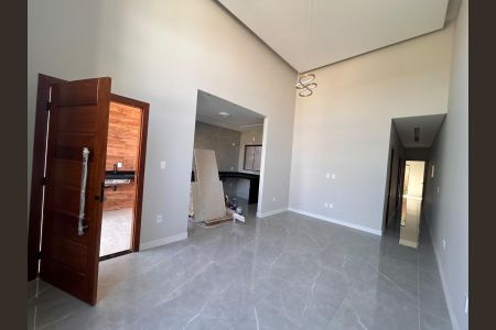 Sala de casa para alugar com 3 quartos, 90m² em Recreio, Rio das Ostras