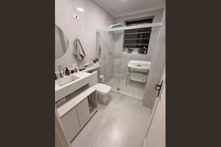 Apartamento à venda com 114m², 3 quartos e sem vagaBanheiro