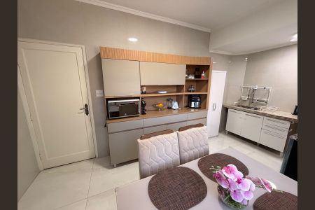 Apartamento à venda com 114m², 3 quartos e sem vagaCozinha