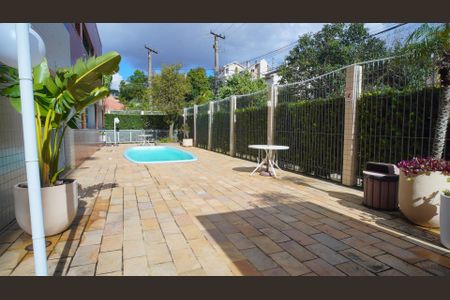 Área comum - Piscina de apartamento à venda com 2 quartos, 70m² em R, Porto Alegre