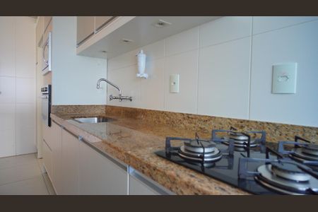 Apartamento à venda com 70m², 2 quartos e 1 vagaCozinha 