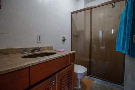 Apartamento à venda com 90m², 2 quartos e 1 vaga Apartamento à venda com 90m², 2 quartos e 1 vagaBanheiro da suíte 2