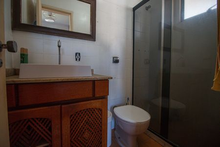 Banheiro da suíte de apartamento à venda com 2 quartos, 90m² em Maracanã, Rio de Janeiro