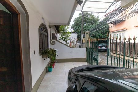 Casa à venda com 225m², 4 quartos e 2 vagasGaragem