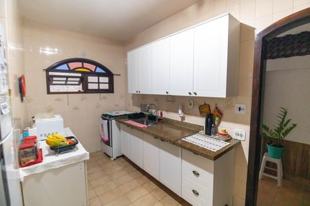 Casa à venda com 225m², 4 quartos e 2 vagasCozinha